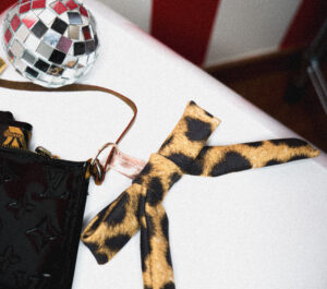 Porte clef cache-verre - nœud léopard